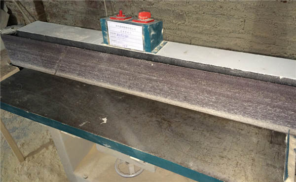砂帶打磨機(jī).jpg